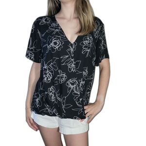 Investments Womens Size L Black White Floral Top
